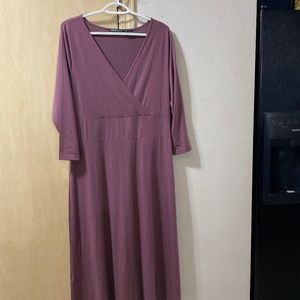 Eddie Bauer Women's Midi Dress in Mauve